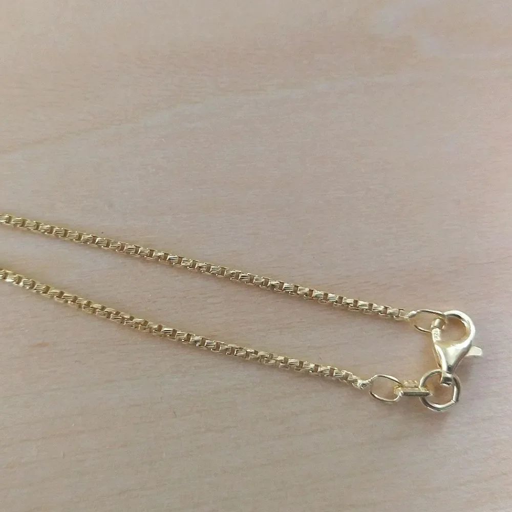Cross Pendant on 20" Chain - Picture 4 of 7